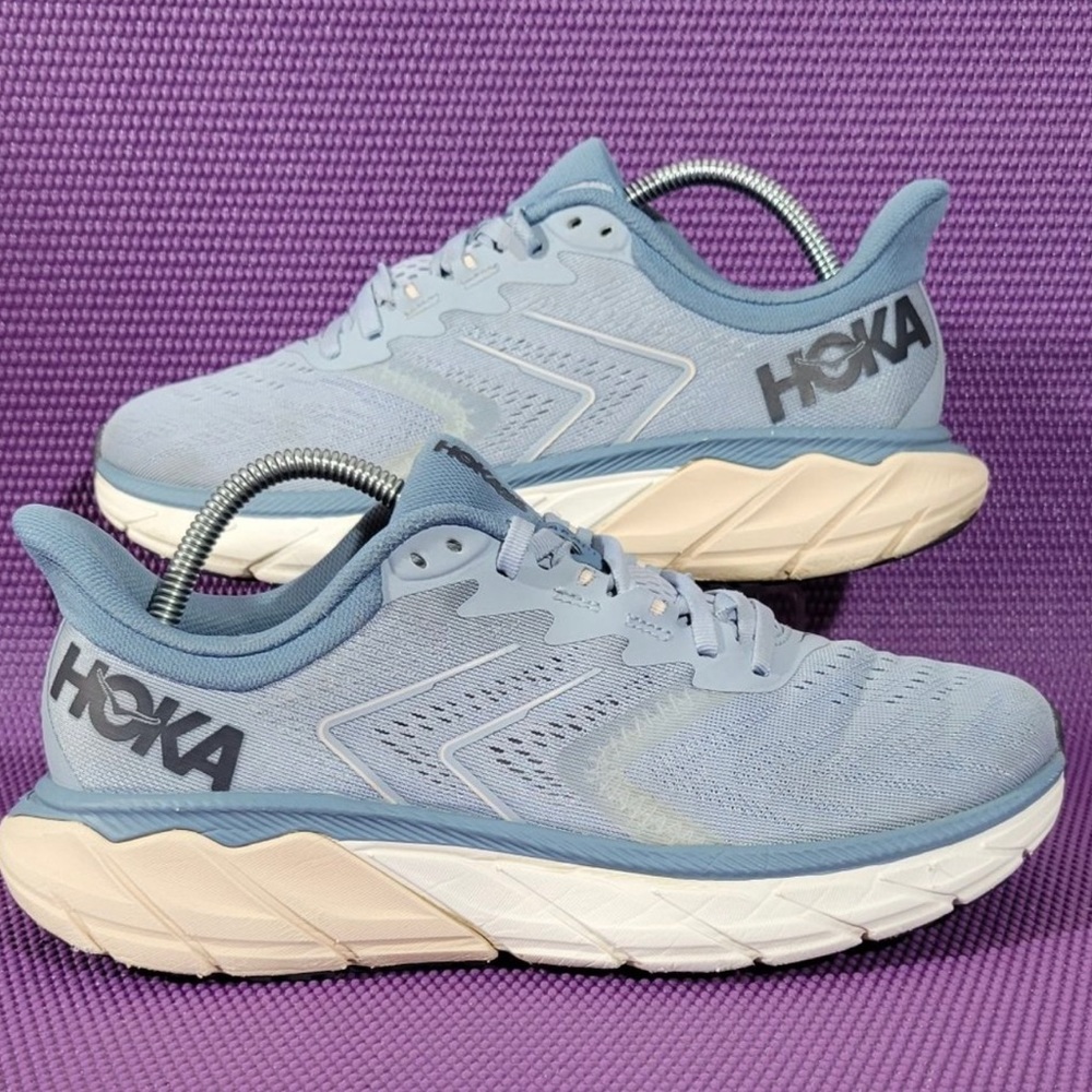 Women’s hokas size 8.5
